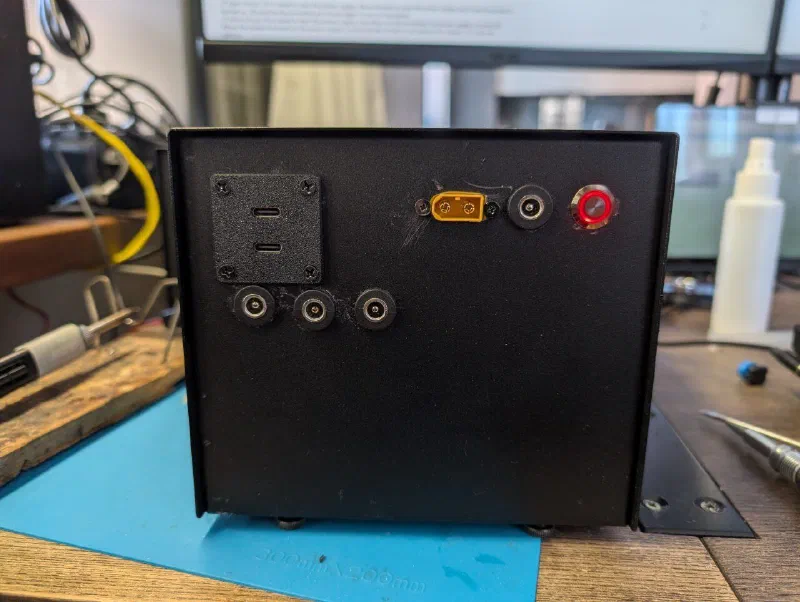 Back panel: 2 USB-C PD, 3 DC jacks, XT60, charger input, BMS button