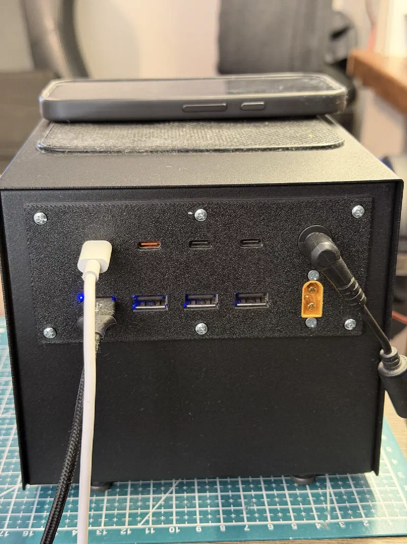 Back: USB-C, USB-A, XT60 and charger input